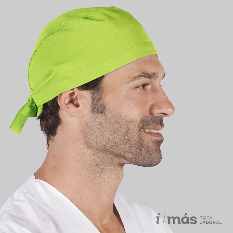 Gorro de quirófano con tiras ajustables tipo pirata en microfibra color pistacho