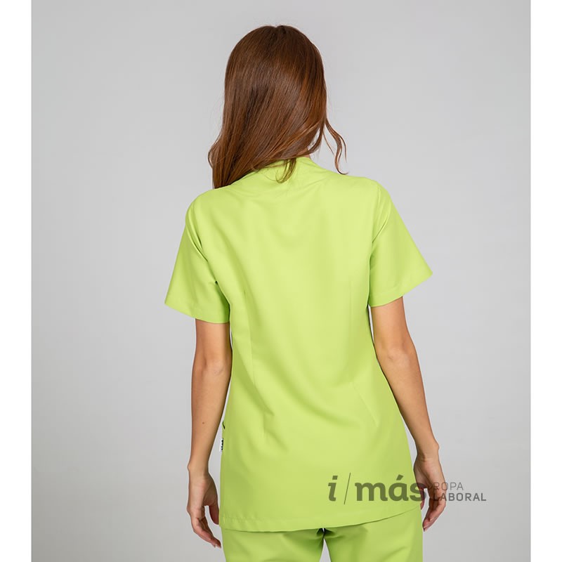 Blusa abierta con abotonado mediante botones a presión lateral en microfibra