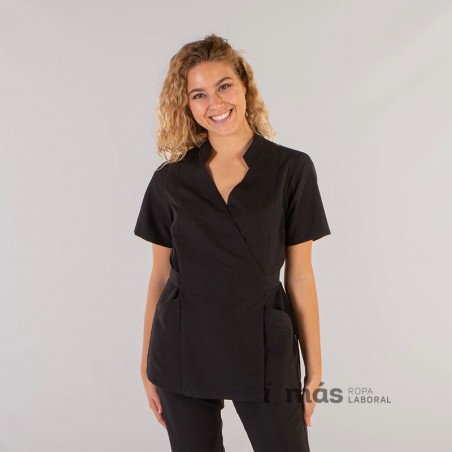Blusa sanitaria modelo Amaya para mujer de microfibra cruzada con lazos para ajustar en negro