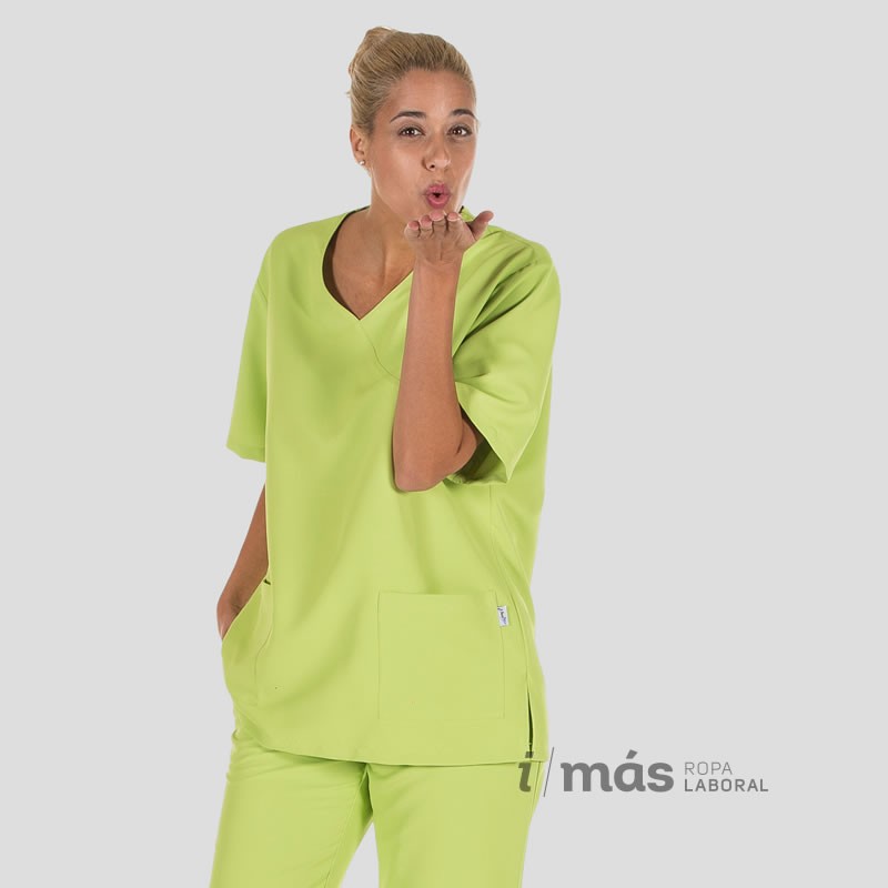Casaca de pijama en microfibra verde pistacho