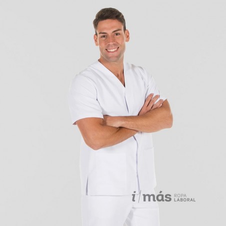 Blusa casaca de microfibra abierta, con cuello de pico y cierre mediante corchetes para hombre en color blanco